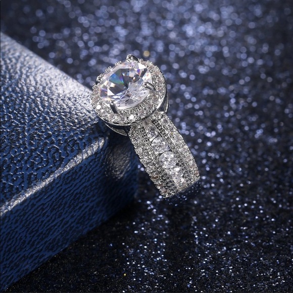 *NEW*Luxury 925 Silver Halo Diamonds Women’s Ring - Picture 5 of 6